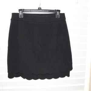 Scallop mini skirt